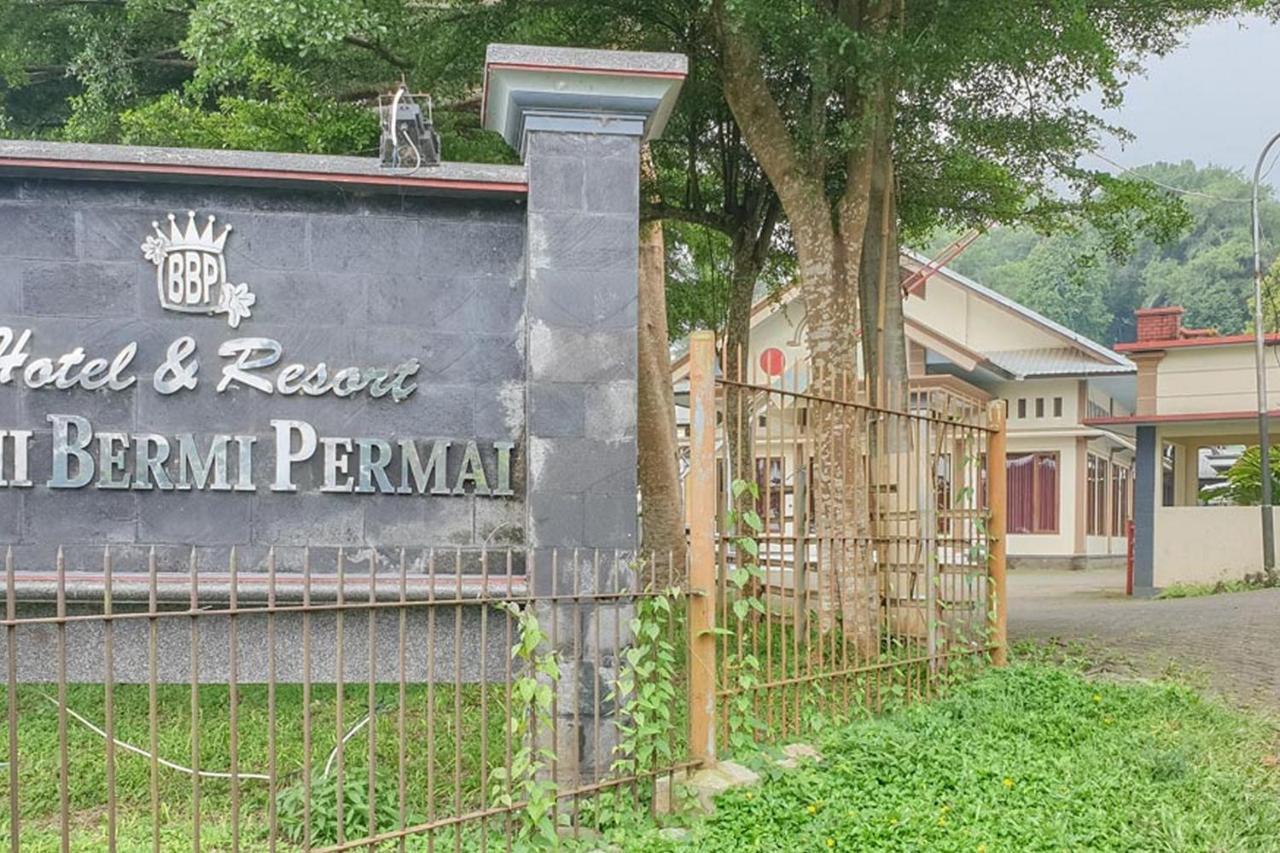Hotel Bumi Bermi Permai Near Bermi Eco Park Mitra Reddoorz Probolinggo Eksteriør bilde