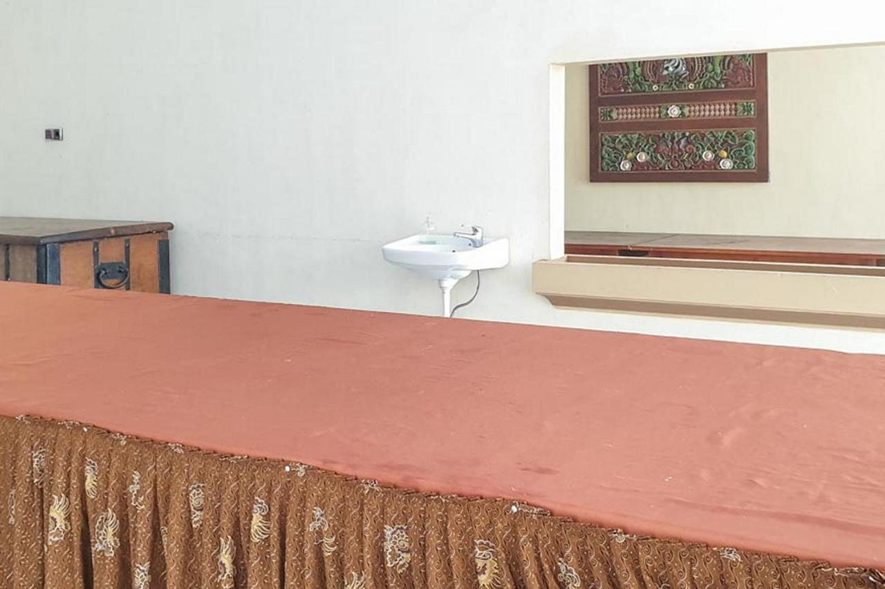 Hotel Bumi Bermi Permai Near Bermi Eco Park Mitra Reddoorz Probolinggo Eksteriør bilde