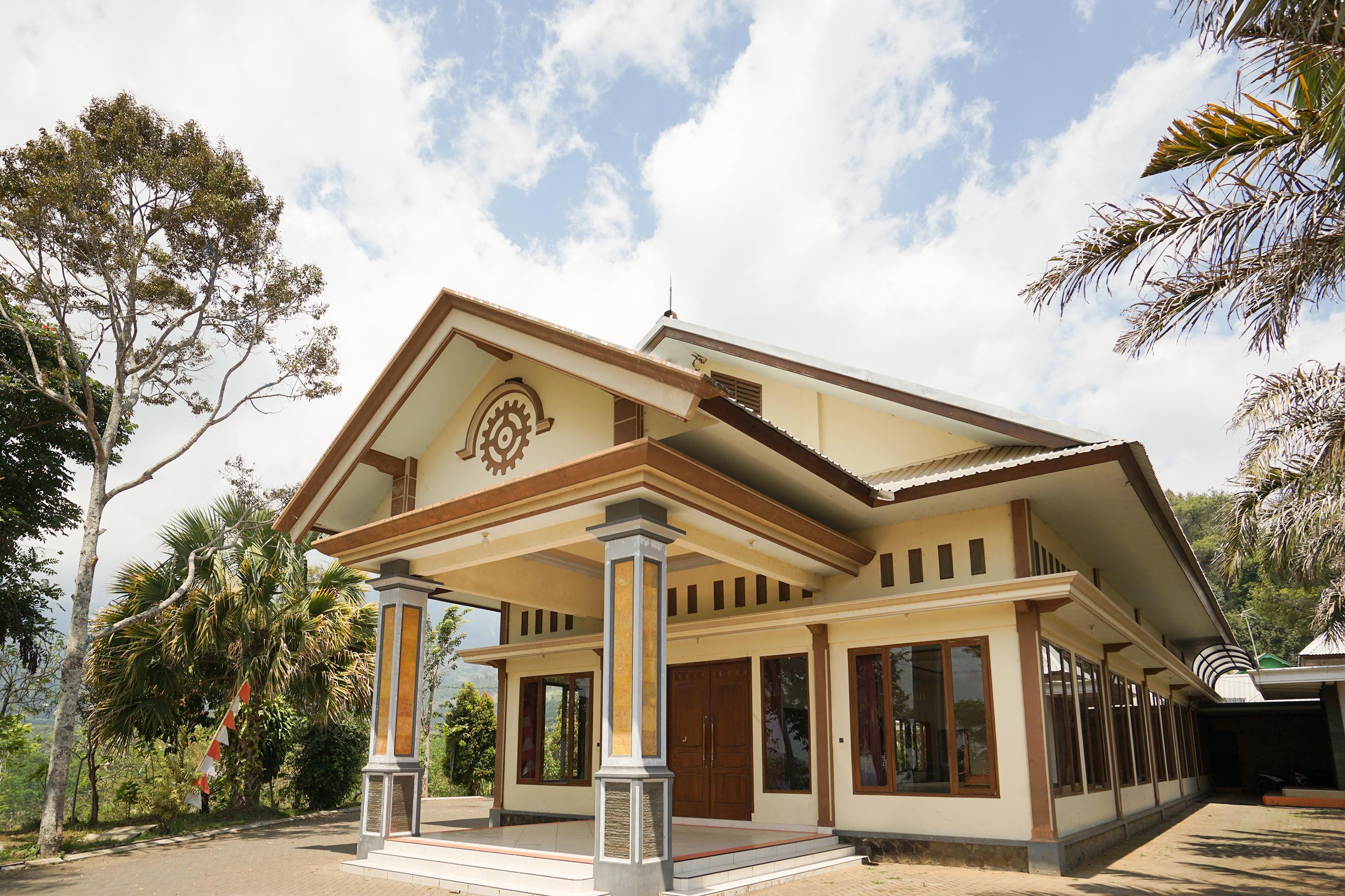 Hotel Bumi Bermi Permai Near Bermi Eco Park Mitra Reddoorz Probolinggo Eksteriør bilde