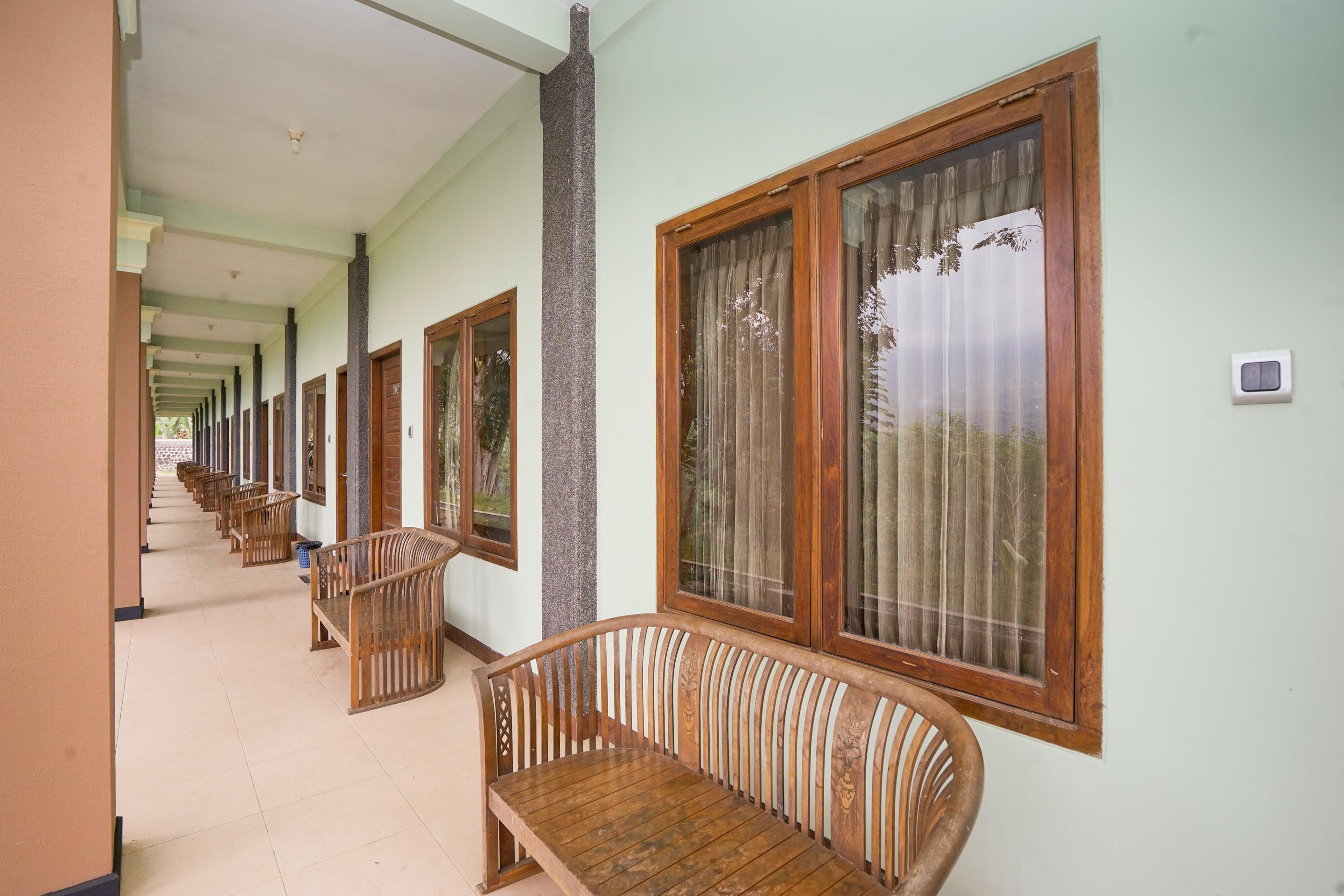 Hotel Bumi Bermi Permai Near Bermi Eco Park Mitra Reddoorz Probolinggo Eksteriør bilde